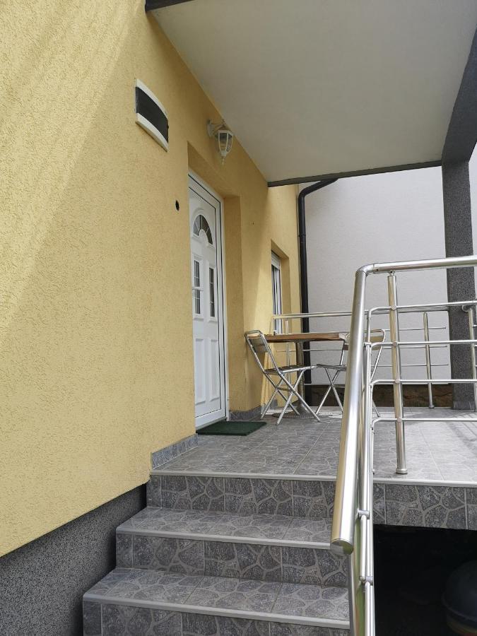 Apartmani Zubor Banja Koviljača エクステリア 写真